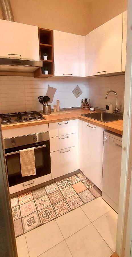 Tacito Apartments Терни Екстериор снимка